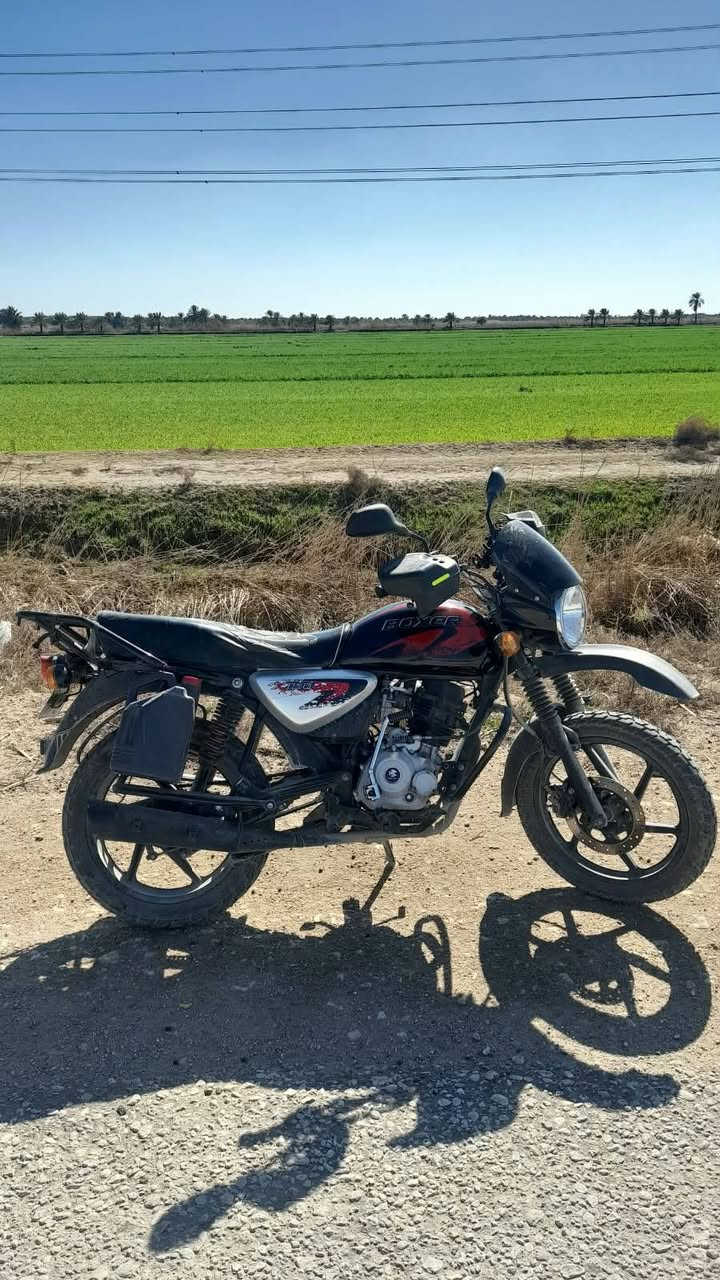 دراجة بجاج بوكسرX جبلي 2023 🏍️✨
مرقمة سنوية نجف، والتحويل ثاني يوم مباشر📄⚡
⚡ المواصفات:
• المحرك: كفالة عامة 🛠️💯
• العناية: مداراة بالدهن موتل (Motul) 🛢️👌
• الممشى: قليل جداً (25 ألف كم فقط) 📉🛵
• الوضعية: دراجة جاهزة ونظيفة 🏁👍
⚠️ النواقص البسيطة:
• فحمات بريك خلفي 🛑
• الزنجيل يحتاج ضب ⚙️
💰 السعر: مليونين وبيها مجال للطيبين! 🤝❤️
للتواصل والاستفسار على الخاص او :  ***********  واتساب📞📱
