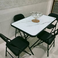 ميزطول ١٢٠ وعرض ٧٠ مع ٤كراسي للبيع سعر60 العنوان الحريه.07736234256
