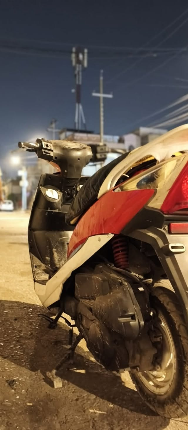 السلام عليكم دراجه سيام صيني للبيع سعرها 450وبيه مجال كله ختم واحد ولا مره مفتوحه
بيه خيط تبخير ونقص دكمه سلف شغاله من الطول للطول 

ابيع كوم حديد عنواني البصره المعقل شارع التربيه رقمي ***********
