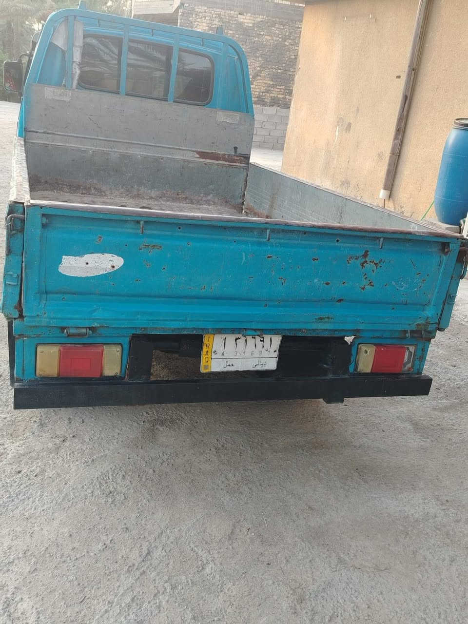 كيه بنكو للبيع
موديل ٩٥ سته جنكال
محرك كير شاصي مكفول صدر تخم تاير جديد وياها محجر 
للاستفسار ***********
*********** وتساب
