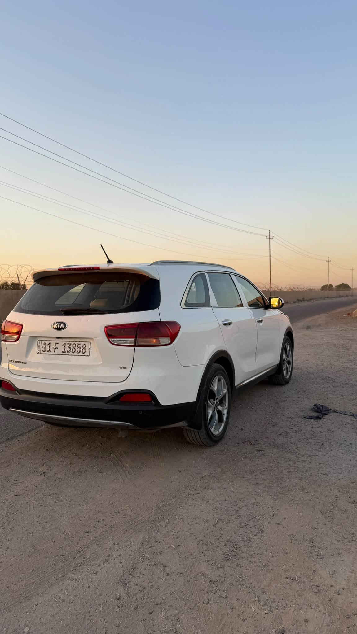 السلام عليكم للبيع او مراوس رياضي V8
سورنتو 2016خليجي 
فول مواصفات 
بصمه 
ترحيب 
6سلندر 
7راكب 
3قطع تبريد 
زراك لايت 
لد نهاري 
صندوك كهرباء 
تخم تاير جديد
حداديه جديده
باتري جديد
بيه صبغ بنيد 
مكان السياره بغداد
سعره 173او بيه مجال 
رقم *********** بي واتس
