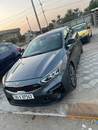 فورتي ٢٠٢١واردامريكي ظرربس البنيدمصبوغ بدون دواخل وباقي السياره كلهه ك...