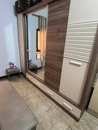 اخشاب • ٨ قطع • للبيع