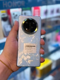 هونر X9c • مستعمل • كامل ملحقاته