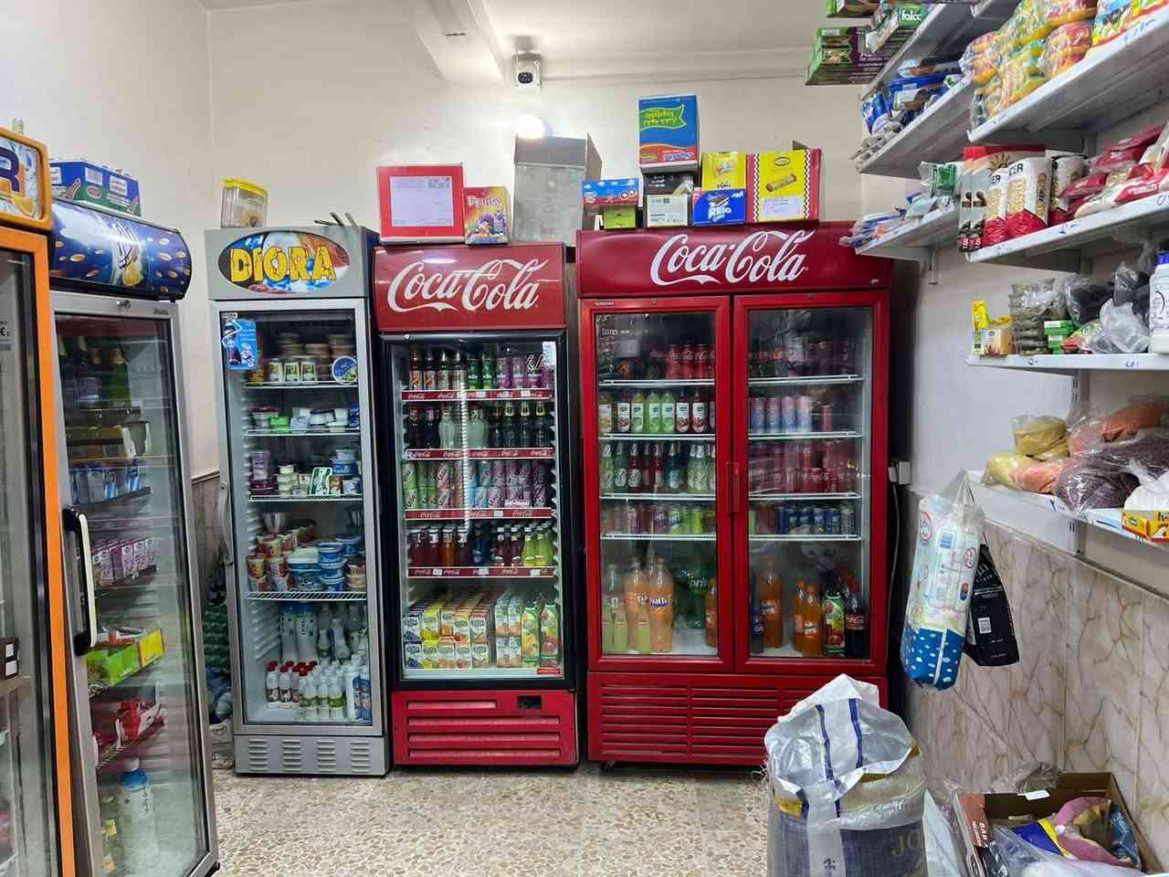 المحل للبيع لعدم التفرغ بسبب الدوام
العنوان المشتل شارع الكوسترات الرئيسي 
المحل + المخزن
المحل جاهز ومليان يحتوي على
6 عارضات عموديه 
3 عارضات مجمده
4عارضات چبس
سبلت 
مبرده جدد
منضومه كامرات + انترنيت
للاستفسار على هاذ الرقم ***********
