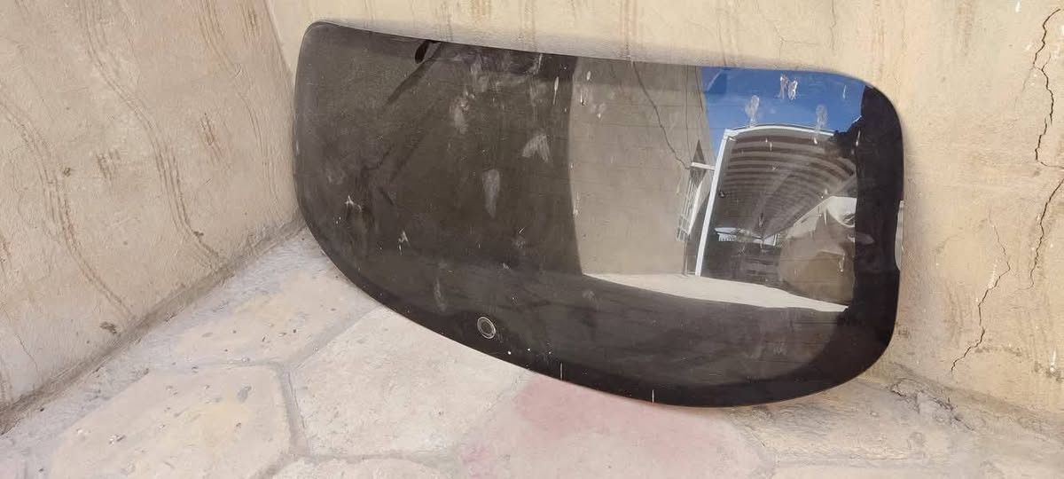 السلام عليكم عندي جام مضلل تضليل بلادي مال سنتافي من 8الى12 الجام البيبان الخلفيه والمثلثات الخلفيه يسموهن السمجات  والجامه مال الجنطه العدد 5 قطع تظليل بلادي  اريد ابيعهن  مكاني نجف السعر 150 الفف
***********
