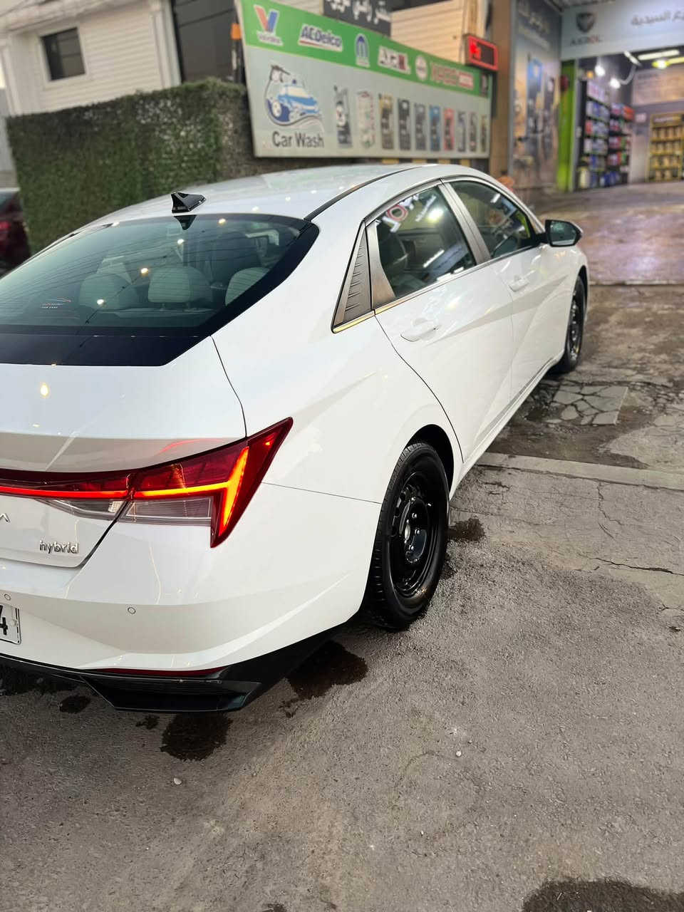 النترا هايبرد موديل 23 فول مواصفات بدون ايرباك بدون دواخل ماشيه 29 الف ميل سياره جديده 
ملاحظه الويل كب مالتها موجود 
***********
