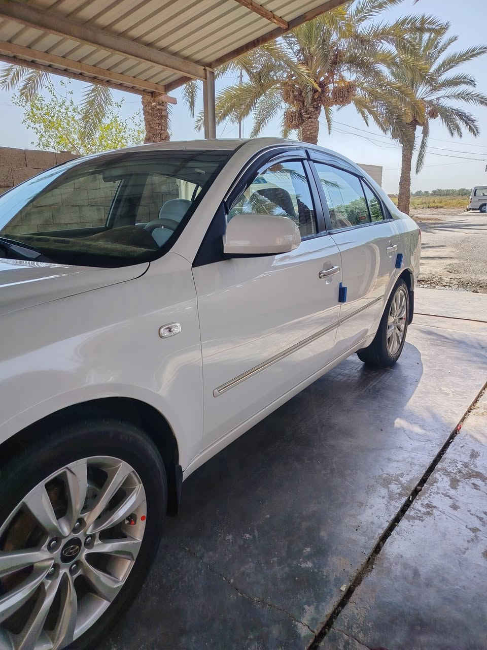 السلام عليكم للبيع سوناتا موديل 2010  مكينه 2000 دوش  تخم تاير صدر جديد تبريد السياره عليه ادامه كامله متصرف ربع عليه  مكان بغداد سويب  ***********  السعر 120 وبيه مجال قليل  السونار داخل المنشور  ملاحضه الجاملغ مصبوغ  شبر و البنيد مصبوغ شبر  فقط بدون فتح  السياره بسمي تريد وكاله تريد تحويل
