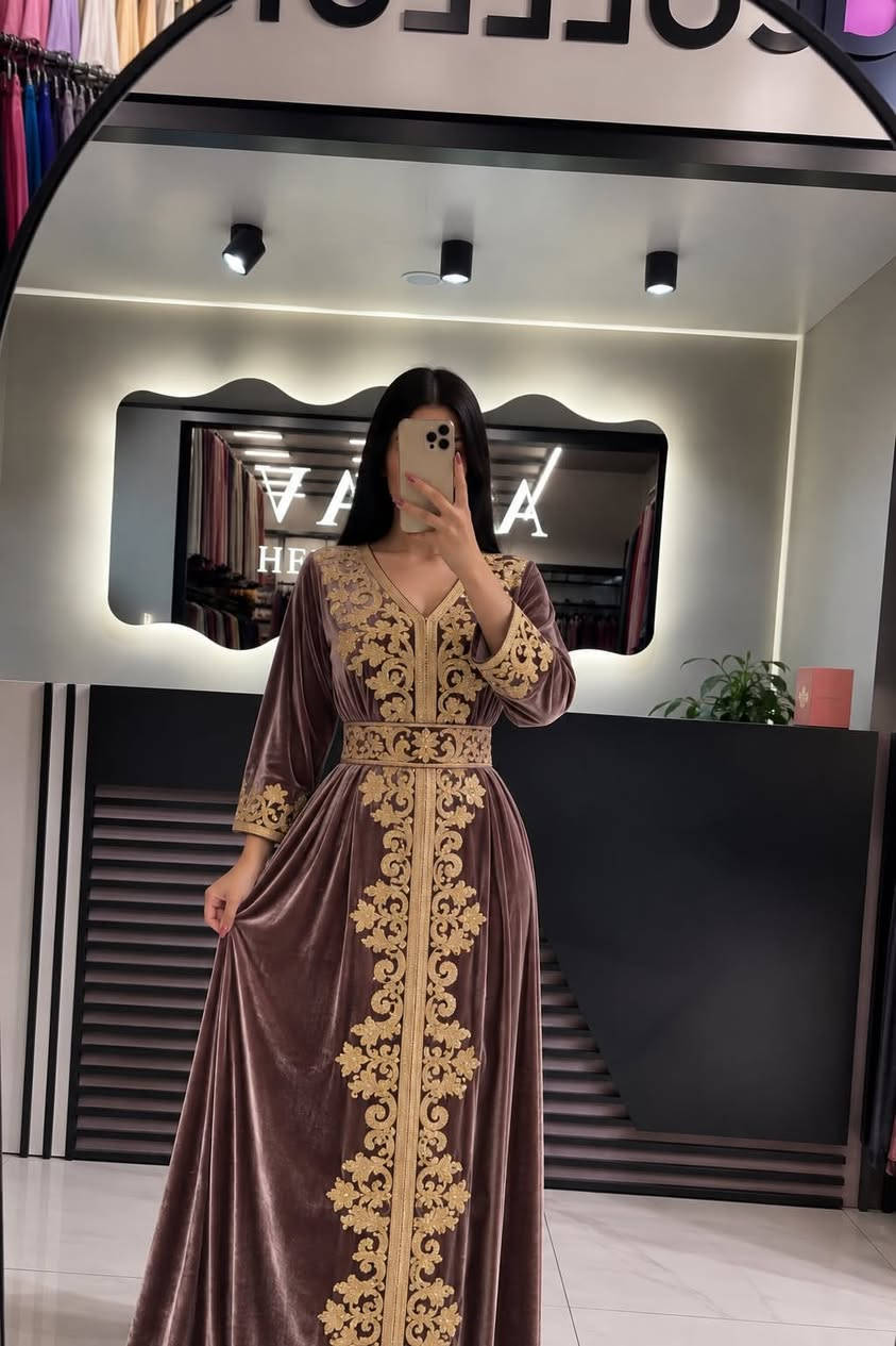 ✨ أهلاً بكِ في عآلم آلرقي وآلآنآقهہ  تسوّقي بكل ثقة” ✨

👗 القياسات:
من وزن 45 إلى 110 كيلو
L — XL — XXL
💎 نوع القماش:
قديفة مخمل الماس الأصلي ✨
خامة فخمة وناعمة ومناسبة للشتاء 

                                              لتفاصيل والطلب: دايركت 🛍️ ***********

 #اكسبلورر #ملابس_نسائية #دشاديش_عراقية #العراق🇮🇶 #م
