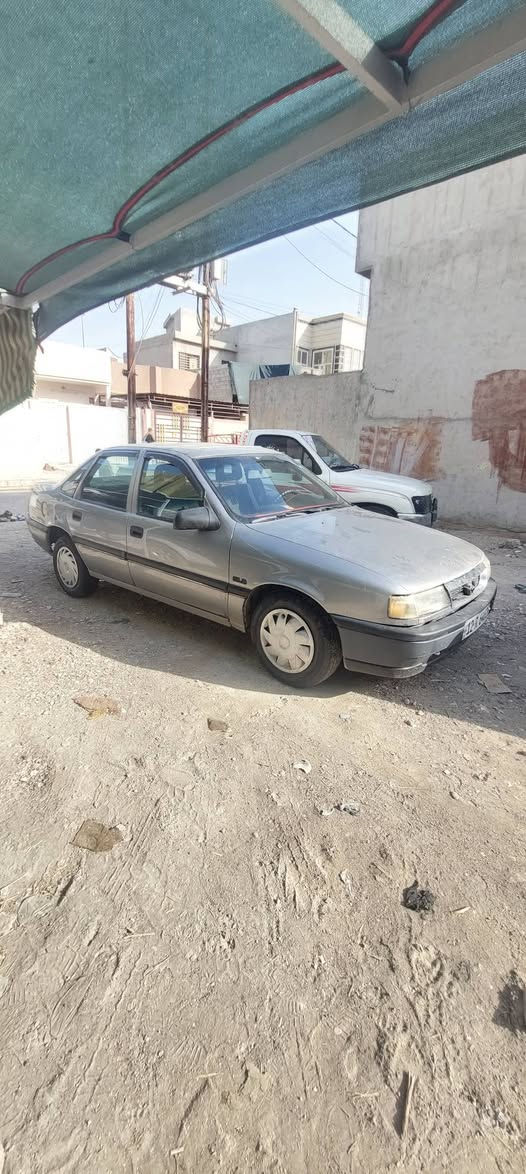 فيكترا • ١٩٩٢ • موصل