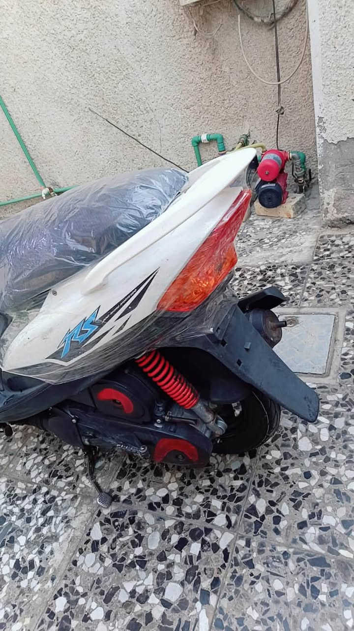 ماكس عدله كله شغاله مكينه مكفوله مكاني بغداد الشعب رقمي ***********سعر 550دراجه جديده
