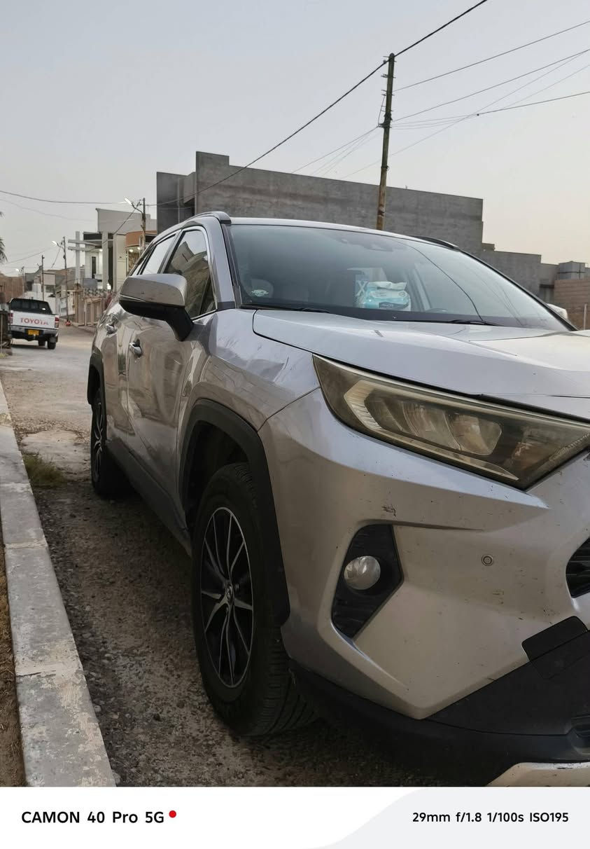 راف 4 xle موديل 2021 فول مواصفات رقم بغداد  ماشية 200 الف تقريبا حادث امريكا الصندوق كما موظح بالصوره اما في العراق اسفل البيبان اليمين وتم تصليحها pdr النظافة جيد جدا 
السعر 220$ ،،، 22$ الف 
موقع السياره الانبار الرمادي 
التواصل 
***********

نص مكتوب في الصور:
- CAMON 40 Pro 5G 23mm f/1.8 1/100s ISO318
- CAMON 40 Pro 5G 23mm f/1.8 1/100s ISO352
- CAMON 40 Pro 5G 14mm f/2.2 1/50s ISO202
- CAMON 40 Pro 5G 29mm f/1.8 1/100s ISO195