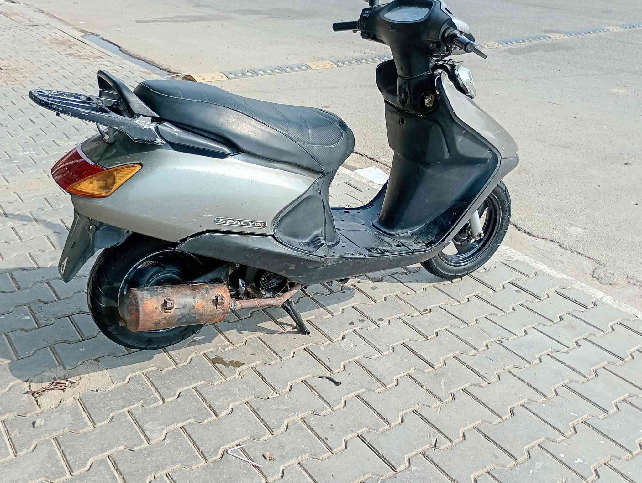 سبيسي • ياباني • مفتوحه