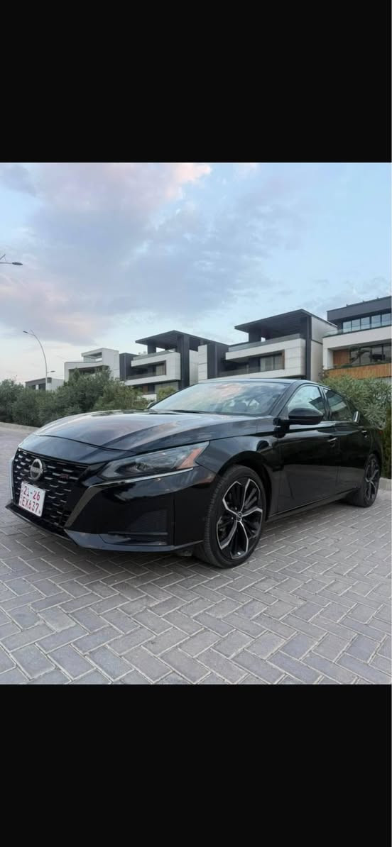 ئالتیما ٢٠٢٥ 
تەنها یەک پارچەی بۆیاخە چاملغی پێشەوەی سەکن

11000KM ڕۆشتوە
سەیارەکە زۆر تازە و جوانە 
چرکەی تیا نیە مواسەفاتی SR  بێ سڵاید 
حسابکە سەیارەکە سفرە 
سەیارەکە ژمارە کاتیە و ٢ مانگ و ١٠ ڕۆژی تیا ماوە 

دەعمە کەی جوانە و ناوی نەگرتوە ئێرباگیش بەس سوکان و شان تەقیوە 

تێل:/*********** السليمانية, العراق
