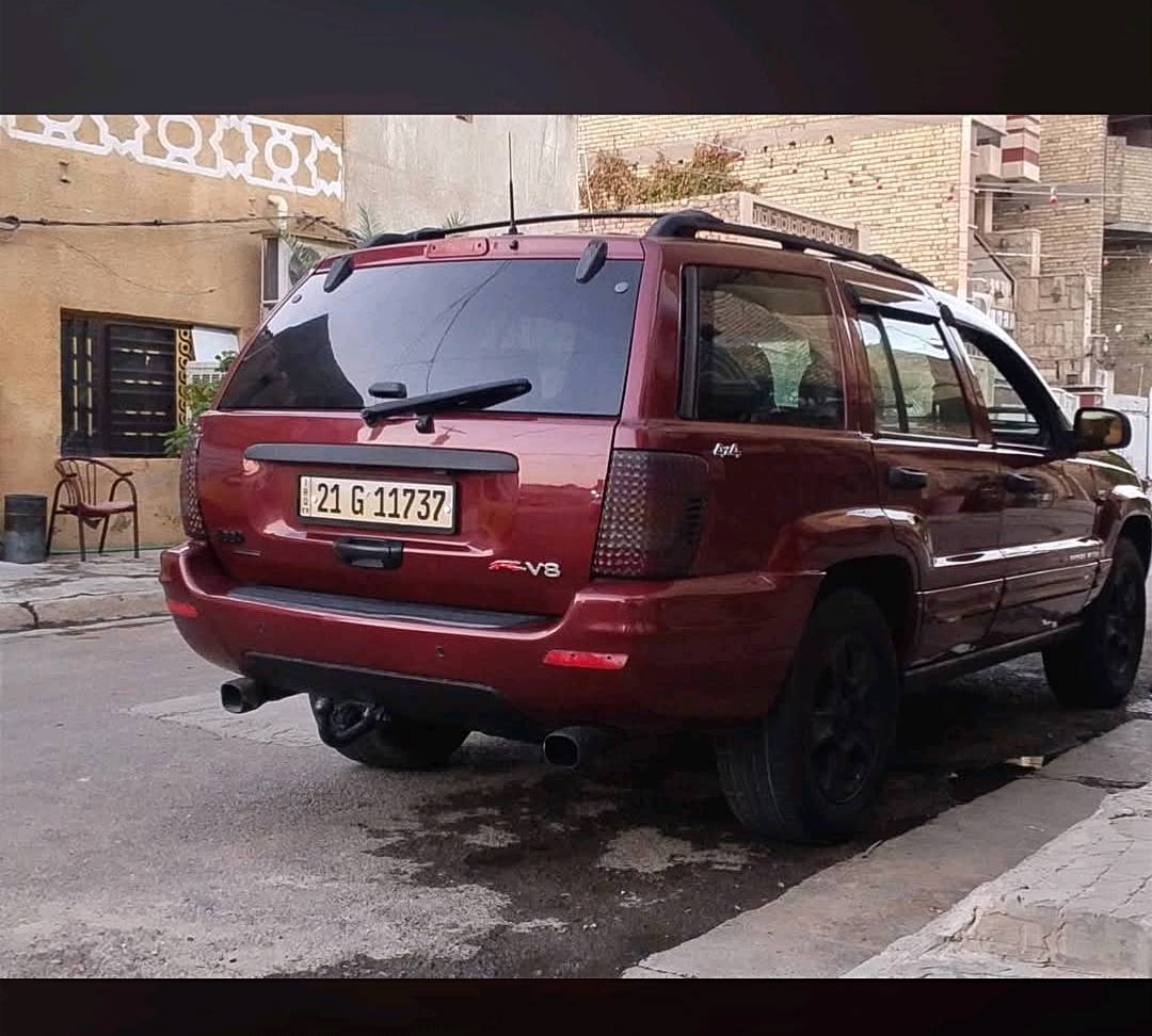 جيب شيروكي ليمتد ثمانيه سلندر v8  سياره نظيفه الاصفاح موس هيج لزمه ايد ما بيها السياره سليمانيه  وصاحب السياره السنويه بسمه بسماوه  السياره تبريد يوصل للجنطه  الداخل جلد اسود زلغ مابي والسياره معروضه ٦٥