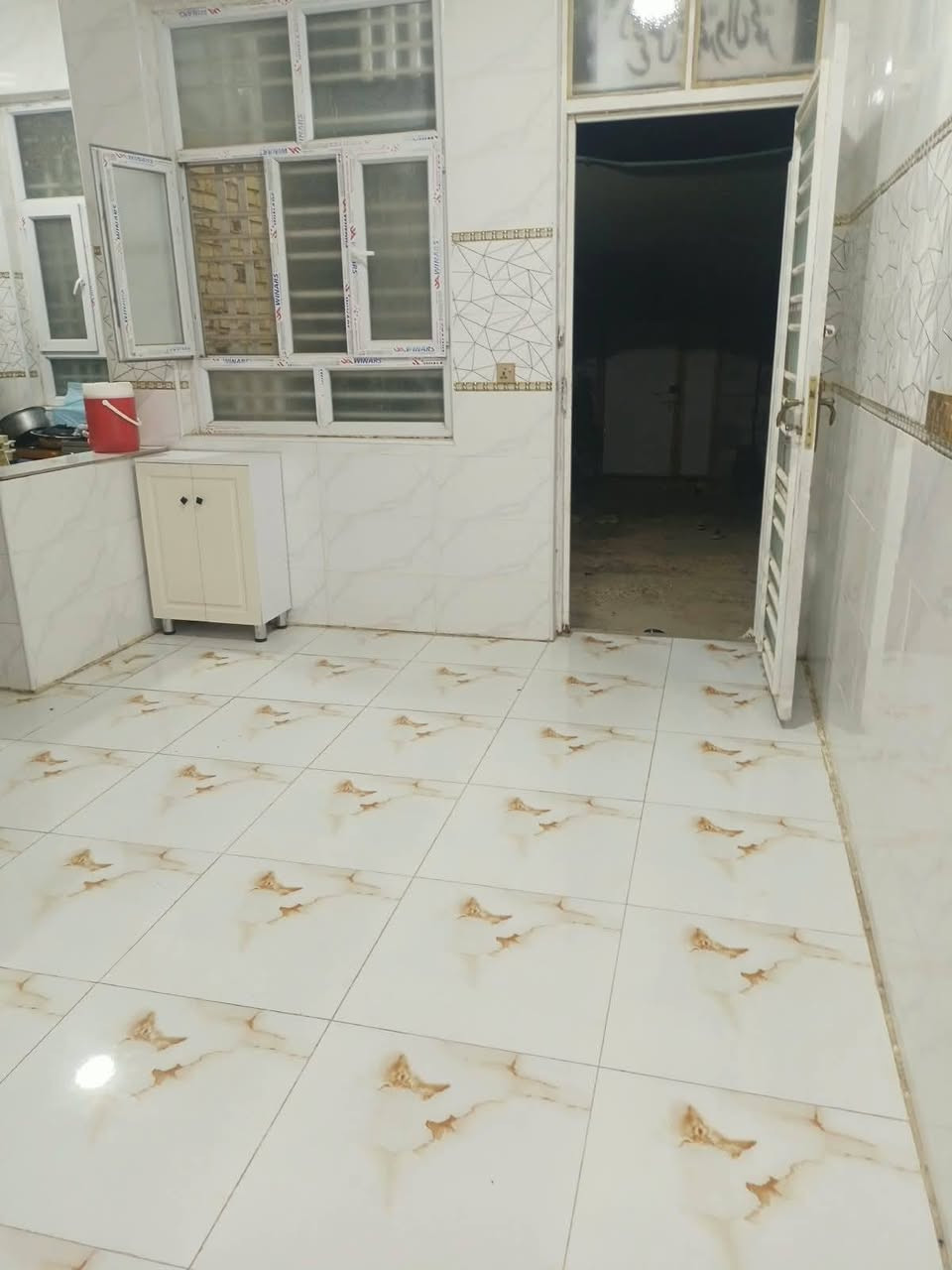 البيت للبيع مساحه 250 حي الشهداء مطلوب للأسكان 
للاستفسار الاتصال 
‏‪***********‬‏
