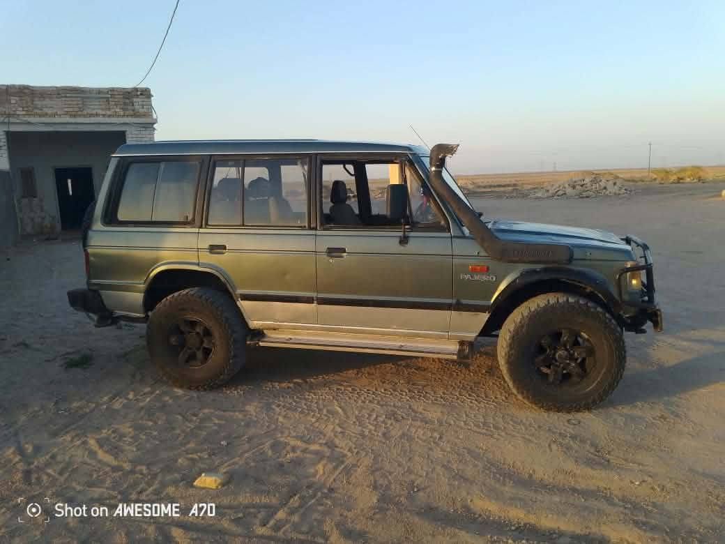 جيب لبيع موديل 90 بدون كير ومكينه ولا مداور سعر 18
***********

نص مكتوب في الصور:
- Shot on AWESOME A70
