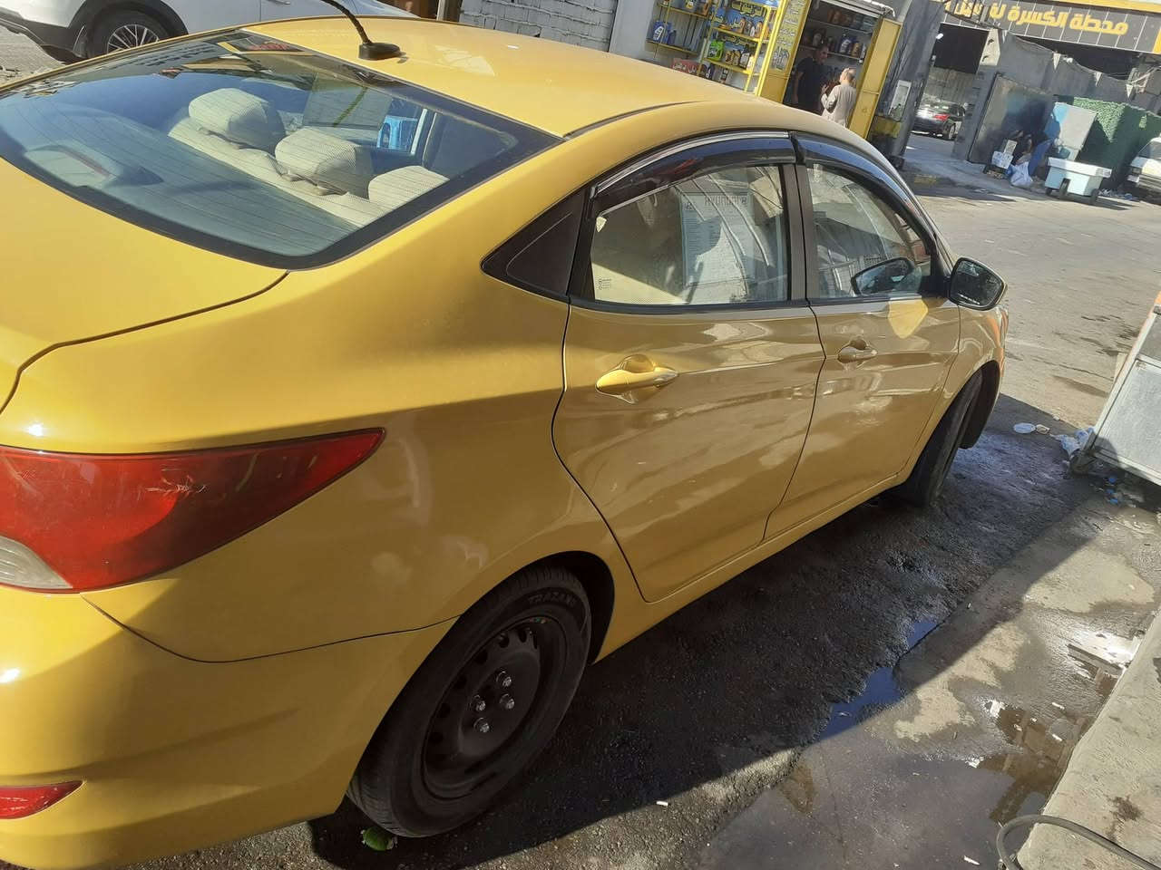 اسكت وارد امريكي موديل 12 سنويه 31بيه ضربه جاملوخ يسر رقم بغداد إنكليزي  بسمي السياره  المكان بغداد شارع المغرب  رقم الموبايل *********** تبريد ويه السويج السعر 77
