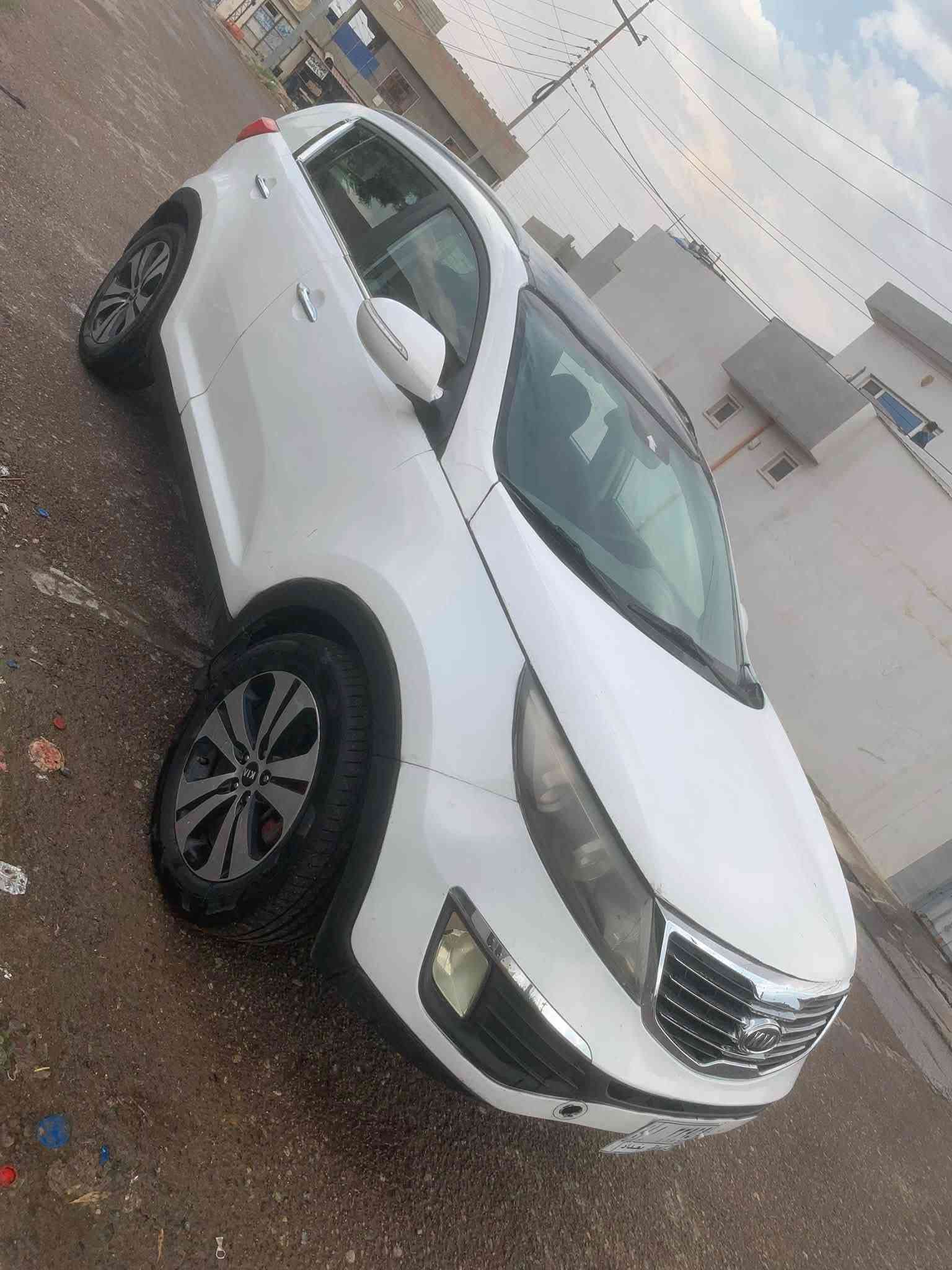 كياسبورتاج موديل ٢٠١٣
ساخه دوبه يه  كيرو مه كينه به شه رت  كاره باى هه موى مه زبوت  سه ياره حامه  بونيت به سه قفى كه تيته وه بشتو بيشى كه بس بى ده حم  
هنده ك اوراقيشى له كه ره 
سحر ٥٨ وه ره قه 
ز م ت *********** فايبر واتس ئاب
