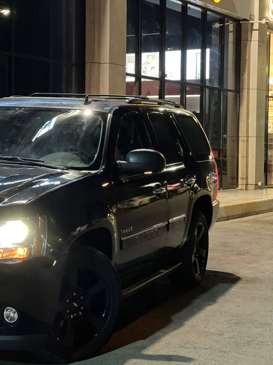 المواصفات  سياره تاهو LT اللون اسود موديل ٢٠١٤ مواصفات LTZ اشاره بالمري  شاشه كبيره +صغيره حساسات خلفيه  كشتات جلد  كشتات الاماميه كهربائيه تبريد +تدفئه فتحه بالقماره  DVD بالقماره  ويل حجم ٢٠ اسود  كير محرك مكفول وارد امريكي وخير من الله   مكان السياره ديالى  الاتصال على الرقم ***********." *********** ابو عبدالله المشايخي
السياره رقم بغداد

المواصفات  سياره تاهو LT اللون اسود موديل ٢٠١٤ مواصفات LTZ اشاره بالمري  شاشه كبيره +صغيره حساسات خلفيه  كشتات جلد  كشتات الاماميه كهربائيه تبريد +تدفئه فتحه بالقماره  DVD بالقماره  ويل حجم ٢٠ اسود  كير محرك مكفول وارد امريكي وخير من الله   مكان السياره ديالى  الاتصال على الرقم ***********." *********** ابو عبدالله المشايخي
السعر 240.يعني شدتين 40 بيها مجال قليل
