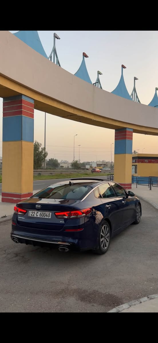 السلام عليكم
للبيع KIA OPTIMA (EX) 2019
مكينه 1600 تيربو 
السياره هزه جديده وسنويه جديده 
وتحويل مباشر 
ماشيه 76 الف ميل 
السياره فول مواصفات 
مقاعد جلد اسود ملكي 
سماعات 🔊 Harman Kardon يعني الصوتتت دمار 
مقاعد كهرباء 
تحديد مسار 
رادارات جانبيه 
رادار امامي 
مقاعد تدفئه + تبريد 
بانوراما 
شاشه جبيره
اناره داخليه 
انارة ترحيب 
لايت زينون 
وبعد السياره بيها مواصفات خير من الله مذاكرها
السياره نضيفه جداً 
حادثها خفيف بدون لغد بدون شاصي بدون ايرباك 
بيها صبغ البنيد والقبغ الجنطه فقط من فوك رش وعلى كد شبر بالجاملغ الخلفي وجاملغاتهاز البلاديه موجوده بالبيت مشادهن 
مكان السياره بغداد حي الجامعه 

السعر 118وبيها مجال وماكو بهيج سعر 
باقي التفاصيل 
***********
