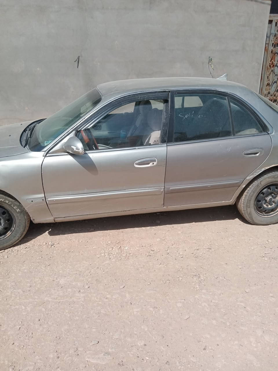 سوناتا تو للبيع موديل 1999 سنويه لل28 كير ومكينه مكفولات كير عادي تحويل ثاني يوم للاتصال ***********
