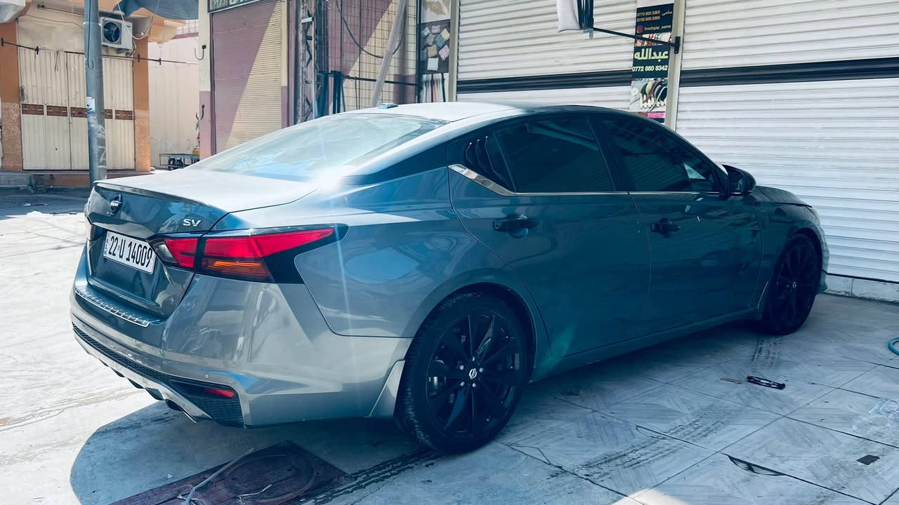 Altima 21 SV plass
فقط بوند صبخ بدون دواخل بدون شاصي
رقم شاصي موجود 
حادص خفيف
72 mail ماشي
كير محرك بشرط بدون 
سياره بدون نقص 
كلشي جديد 
عنوان كلار 
***********
