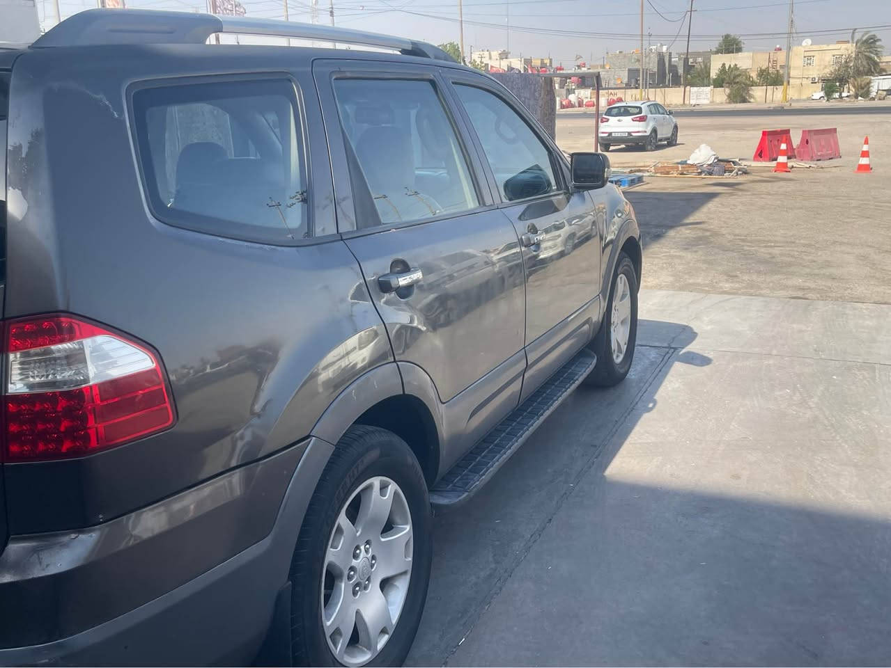 بيع مستعجل ارخص مهافي مهافي 2009للبيع رقم مميز 183 دولي باسمي السياره كفاله من الضربه قطعتين صبغ فقط بس الجراد خليجيه تبريد 3 قطع حداده كير مكينه تبريد  كله جديد تختم تاير بيع مستعجل 80 قفل قفل قفل العنوان البصره ***********. اثير *********** البصرة, العراق
