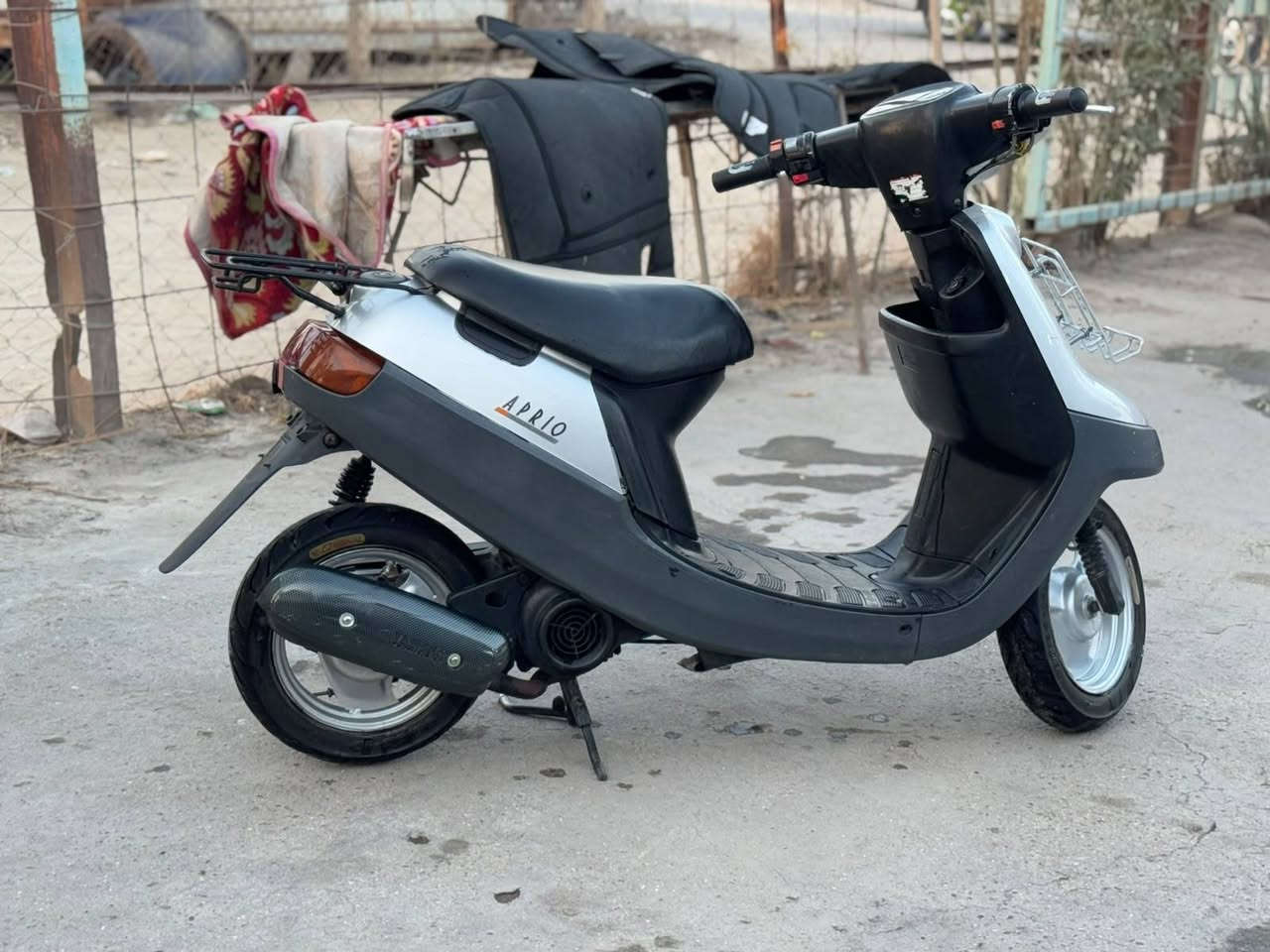 بطه موديل ٢٠٠٠ مفتوحه مره وحده
كهربائيات كله شغاله نكره سلف كفاله بيه شاصي مفطور وملحوم راجع احسن من شركه السعر ٣٧٥ وبيها مجال مكاني طويريج الماطور يخبل والله الشراي يتصل ***********
