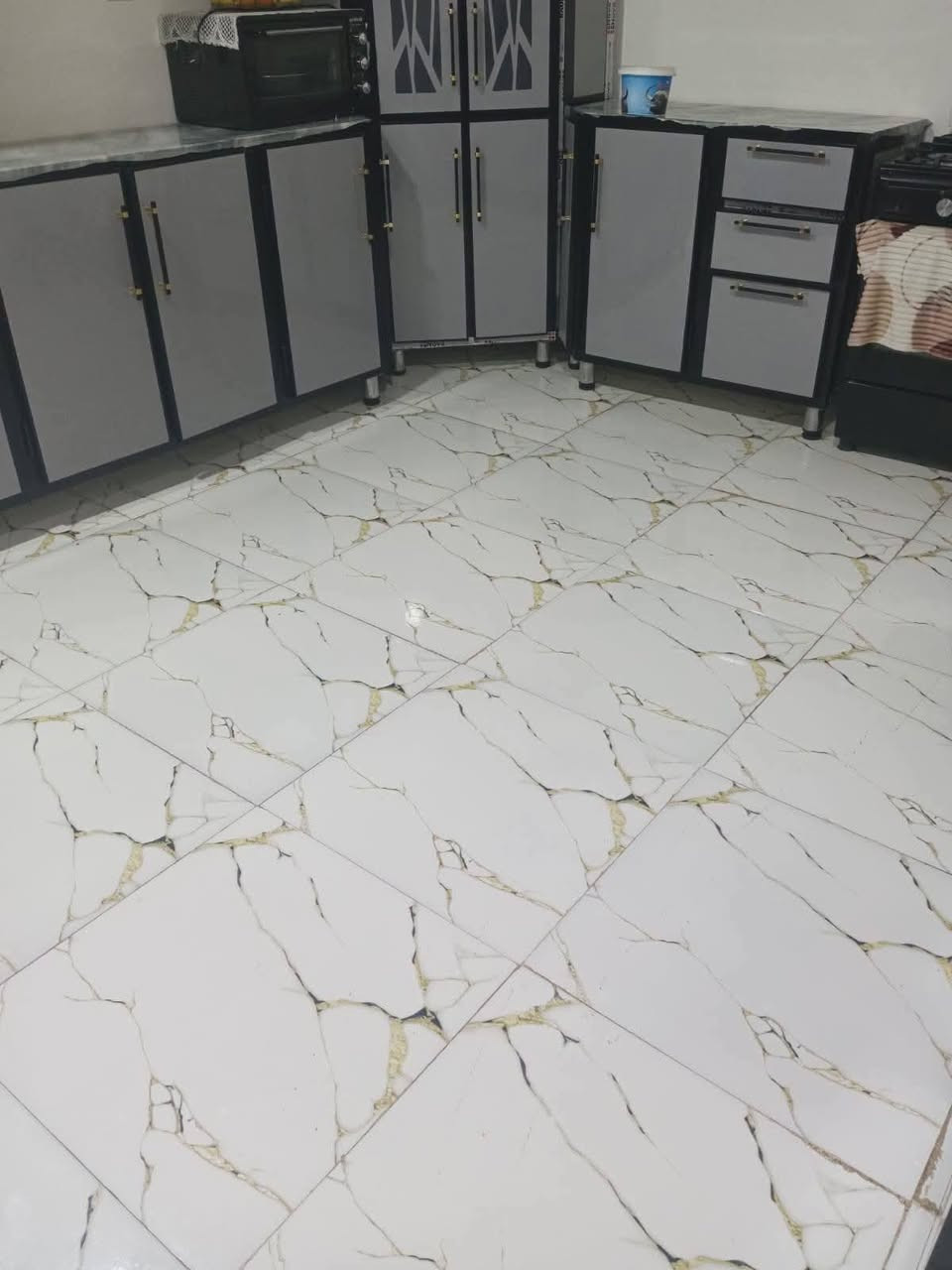 مطلوب للمصرف العقاري 
 دار للبيع 100 متر بالنجف  طابو صرف حي ميسان 
قطاع 23 على مشتل خلف  شارع الكيات مباشر 
طابقين شيلمان نظيف جداً 

الطابق الاول / غرفه وصاله ومطبخ وستقبال 
وصحيات داخليه وخارجيه ومكشوفات 

الطابق الثاني / غرفتين وصاله وصحيات 

يباع بمقدمة 50  مليون وبي مجال 

مطلوب 84  مليون ........D

للأستفسار *********** واتساب أيضاً موجود
