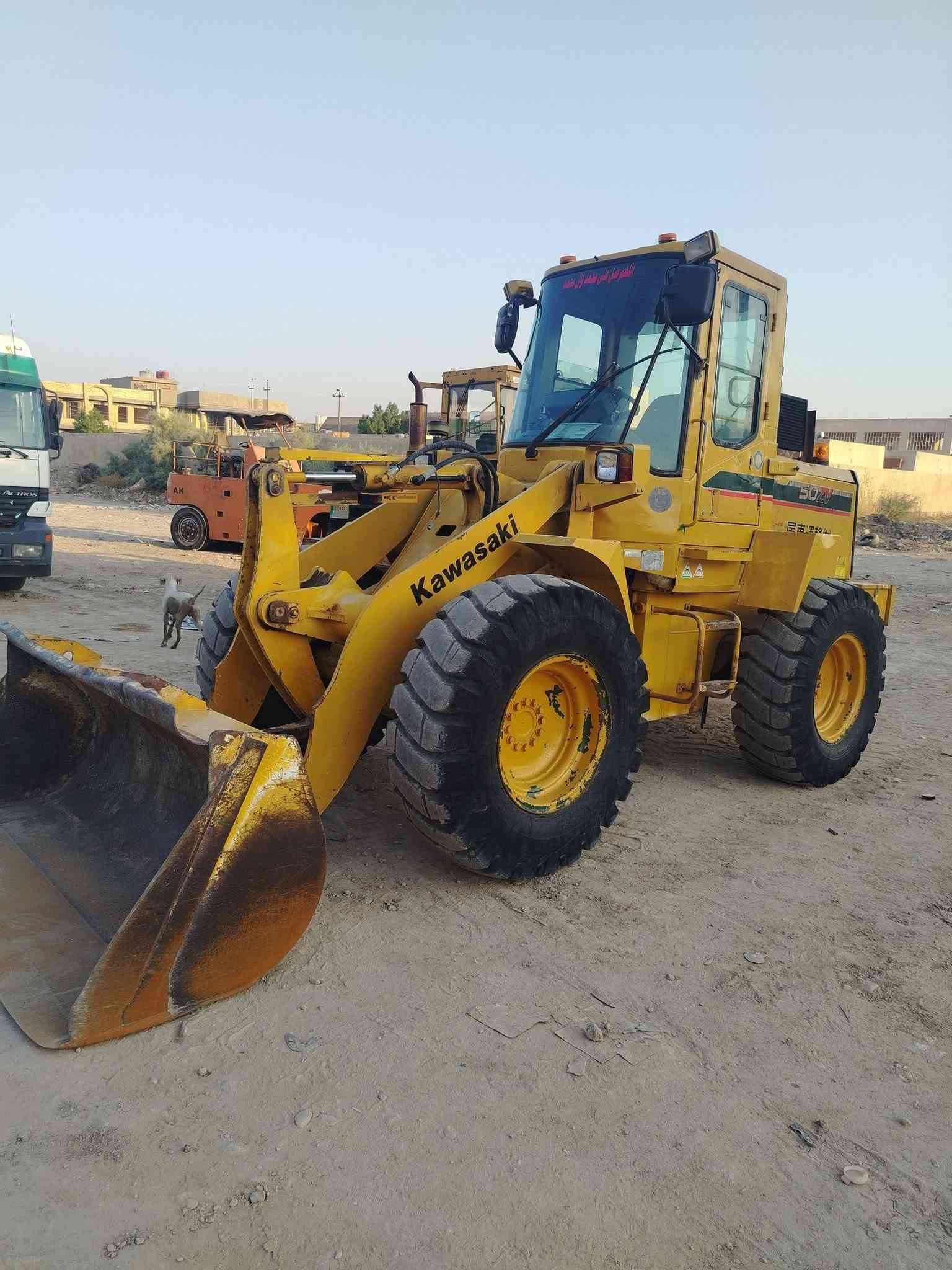 للبيع كاوسكي حجم 50 دخول جديد بعده مامرقم موديل 18 مكينه ازوزه 6 سلندر تخم تاير جاهزه للعمل واي استفسار رقمي ***********
