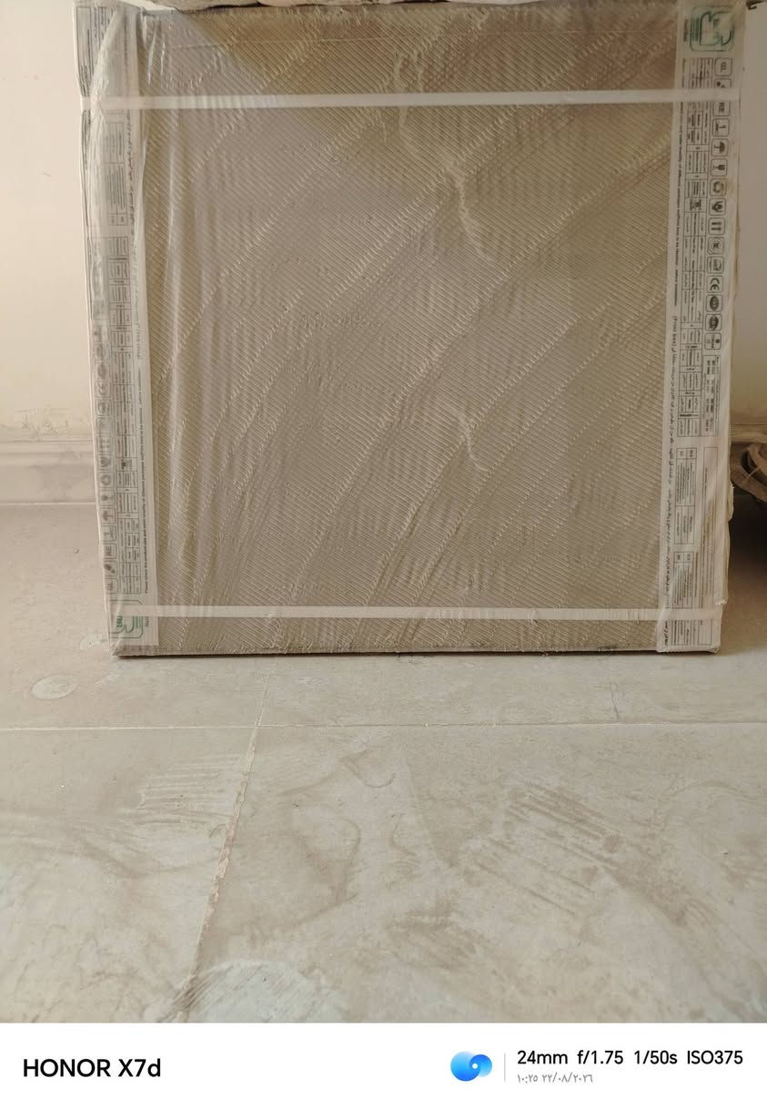 سلام وعليكم من رخصة مدير الاكروب المحترم بورسلين شركة إيفا 60×60 درجة أولى الرصاصي ٥كارتون الأبيض ٧كارتون التواصل على الرقم *********** المتر ١١ اخذتا قيم بل يرضا بي الله
