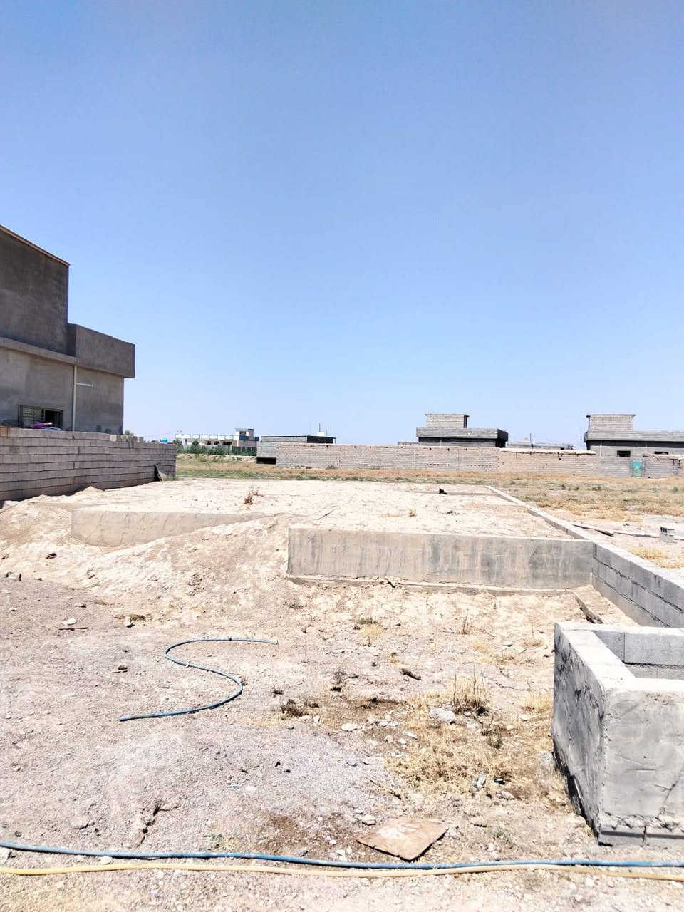 السلام عليكم
اخوان يوجد بتلو للبيع في حي الامين (الطره) ألمساحه الكليه ( 300 متر ) مجاور المسجد خدمات كامله ماء وكهرباء وتبليط .
لمعرفة السعر والتفاصيل الاخرى الاتصال بالرقم ***********
اخوان اني مكلف بالنشر للاستفسار الاتصال بصاحب الارض رقمه في المنشور ...
