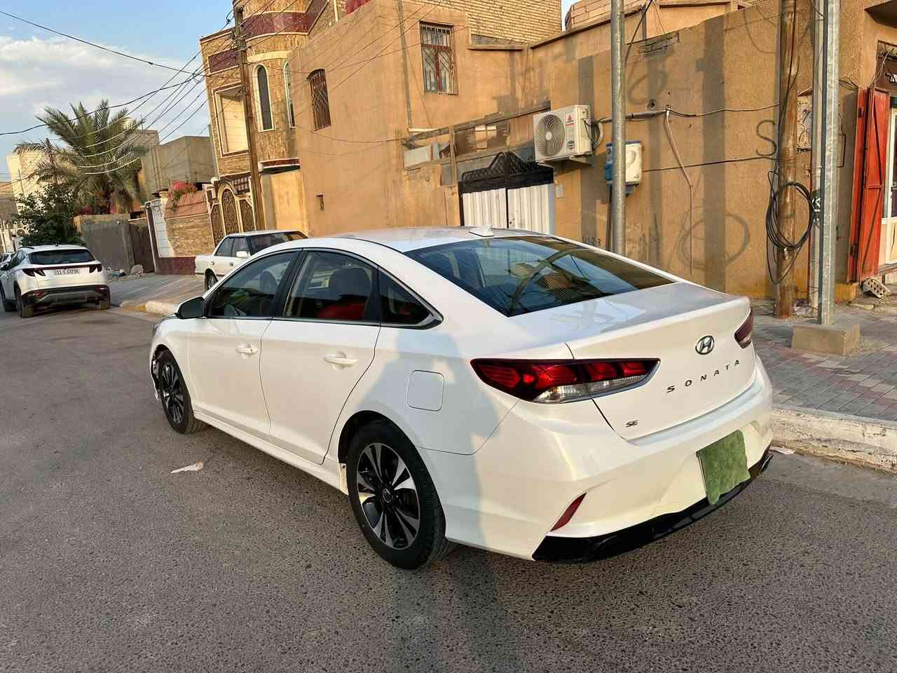متاح 
سوناتا مديل ١٩
وارد امريكي
محرك ٢٤٠٠ GDi
معوقين صارت حره هذا الشهر
عندي وكالة عامة من المعوق
يعني اني اكفلك المداور بأسمك
رقم كربلاء
حادثها بجم
ماشية  ٦٥ السيارة ما متعوبة
گير محرك مكفولات 
تبريد خير من الله ثلج
كشنات جلد اني مدوشمها
تحكم استيرن
رادارات جانبية
كامرا دوار
حدادية جديدة
باتري جديد
مكانها كربلاء
السعر  ١١٥ ورقة
وبيها مجال حك الجيه
***********
