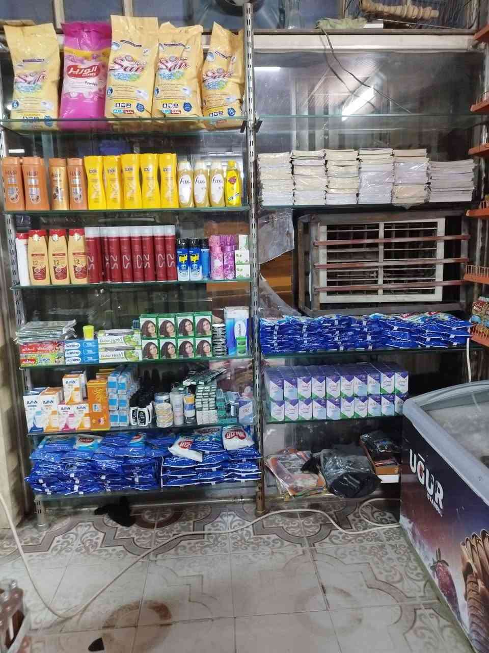 رفوف • للبيع