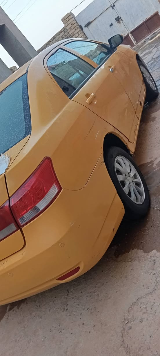 دوانيه 
سلام عليكم بيوايدي ٢٠١٣كير مكينه حداديه امامي خلفي وتخم تاير ومصفره ما عليه ربع لا هيهئ ولا مرور بسمي مداور ثاني يوم كامله ما عده البنيد بي مصلح نفسه ولا مبدل ولا شي خطه دوانيه عفك فول مواصفات بصمه وفتحه وتحكم ستيرن وترحيب بل مري الجانبيه بس بيه خياسات شوف عينك يرادله تلكيط  شراي تعال كلب وتشلع عيوني   تحياتي للجميع ❤🌹 ***********
