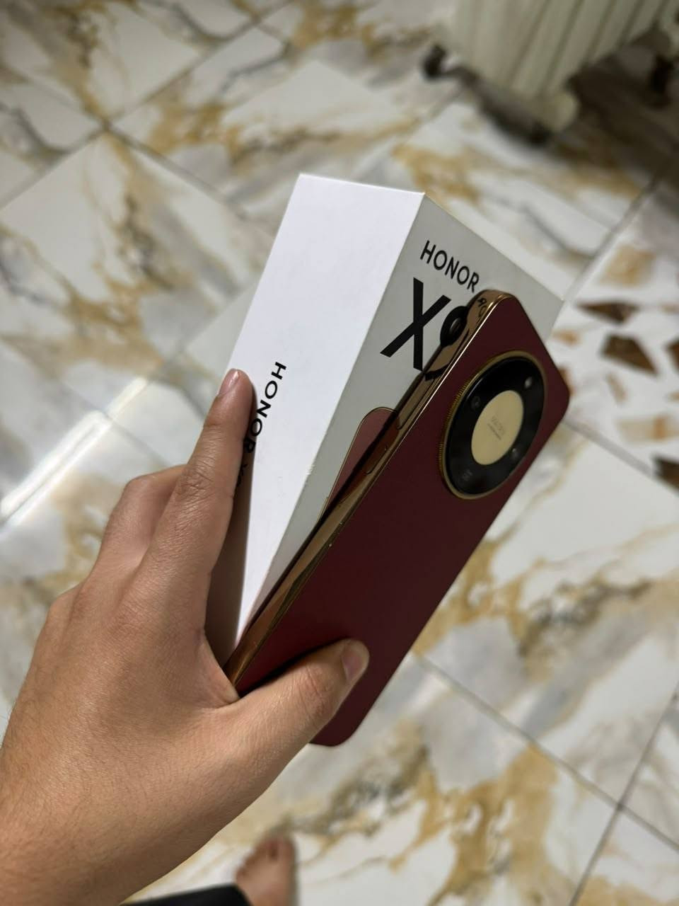 للبيع / مراوس Honor X9d ✨
📍 المكان: بغداد - مدينة الصدر
📱 واتساب: *********** متواجد 24 ساعة صبح وليل
التفاصيل:
الذاكرة: 256GB
العشوائية: 12+12 GB RAM
اللون: اللون المميز
الحالة: كله شغال - مامفتوح ولا مصلح Waterproof
الاستخدام: استخدام قليل - اني جناي ايفون اخذته بـ 510
الملحقات: مع كارتون مطابق
الفحص كامل:بصمة داخل الشاشة ✅ - تجي تشوفه تفحصه على راحتك مابي عطل او مشكلة
💰 السعر: 375 وبي مجال - جوه السوق
متوفر مراوس ايفون
