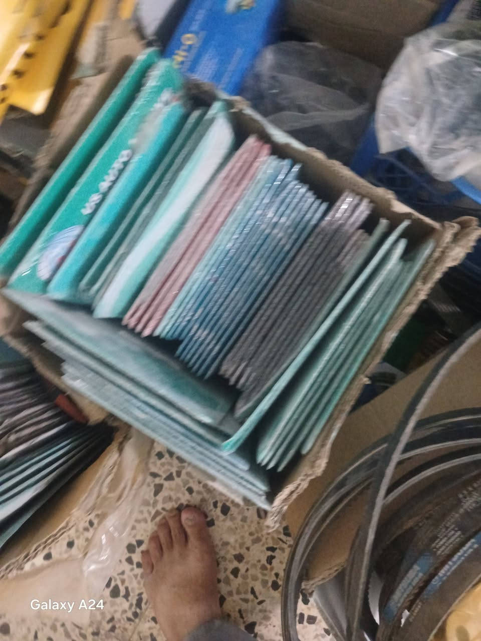 مواد احتياطيه للبيع كازكيتات انواع السيارات الكوريه واليابانيه واتر بمات انواع السيارات الكوريه واليابانيه واشر قبق ولفات انواع السيارات الكوريه قوايش انواع السيارات اذاين محرك الزيتيه والغير زيتيه لاستيك ولفات انواع السيارات ولفات اوبتر جبن انواع السيارات دسكات انواع السيارات للاستفسار الاتصال على الرقم***********

نص مكتوب في الصور:
- Galaxy A24