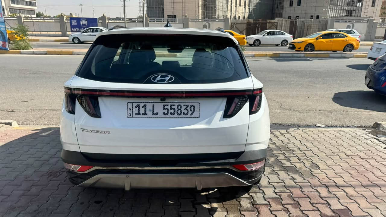 🚘 للبيع هونداي توسان 2022 Limited VIP
السلام عليكم ورحمة الله وبركاته

🔥 هونداي توسان 2022 لمتد VIP – فول مواصفات

📌 معلومات السيارة:

* الموديل: 2022
* الفئة: Limited VIP
* المحرك: 2500 سي سي
* العداد: 80,000 كم
* الحادث: جاملغ وبابين
* السعر: 195 ورقة وبي مجال

✨ المواصفات:

1. بصمة تشغيل + تشغيل عن بُعد.
2. فتحة سقف بانوراما.
3. داخل جلد أسود.
4. كامرات محيطية 360 درجة – خمس كامرات.
5. دشبول رقمي متغير.
6. كشن السائق كهرباء + ميموري + تدفئة + تبريد.
7. كشن الراكب الأمامي كهرباء + تدفئة + تبريد.
8. فتح الكامرة عند الإشارة بالدشبول.
9. تقديم وترجيع السيارة آلي.
10. كشنات خلفية تدفئة.
11. جنطة كهربائية شفط.
12. أشاير بالمرايا.
13. رادارات 360 درجة.
14. كير دكم.
15. أوتو هولد.
16. ويل كب كروم 
17. إيقاف ذاتي.
18. تحديد مسار + قيادة آلية + تحكم ببعد السيارة والتوقف الذاتي.
19. شفتات ستيرن للكير العادي.
20. بجم فول زينون + LED خلفي.
21. وباقي مواصفات الـ VIP.

رقم بغداد باسمي

💰 السعر: 195 ورقة وبي مجال

***********

