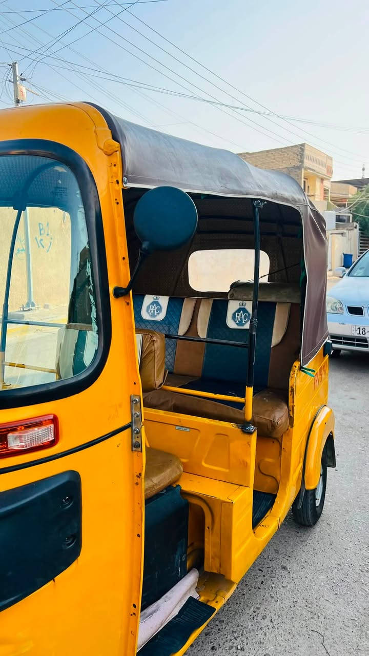 السلام عليكم 

تكتك للبيع موديل ٢٠١٩ سنوية رقم بغداد 

المكان بغداد جسر ديالى 
باقي التفاصل المراسلة ع الخاص أو الاتصال ع الرقم 
***********

