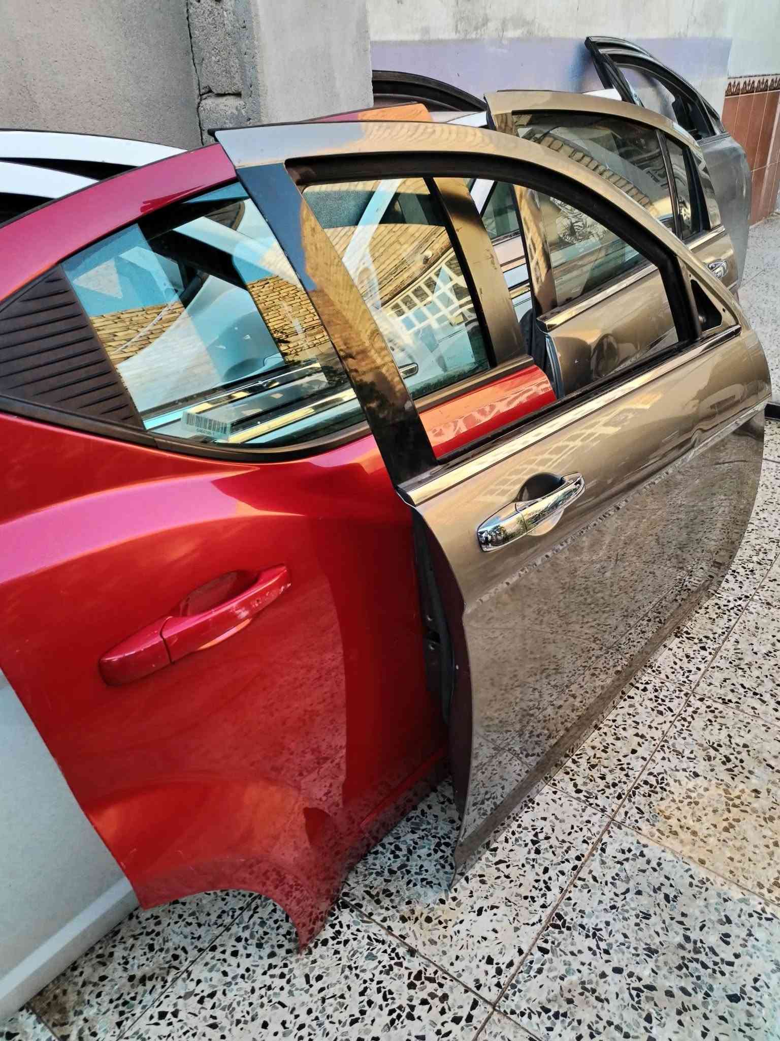 السلام عليكم تحيه للادمن أبواب افنجر وبنايد شرط النضافه مكاني ديوانيه ***********

نص مكتوب في الصور:
- ٨ of ٢٠
- سيد عدي الخياط
- ١٣ حزيران، الساعة ١:١٩ ص