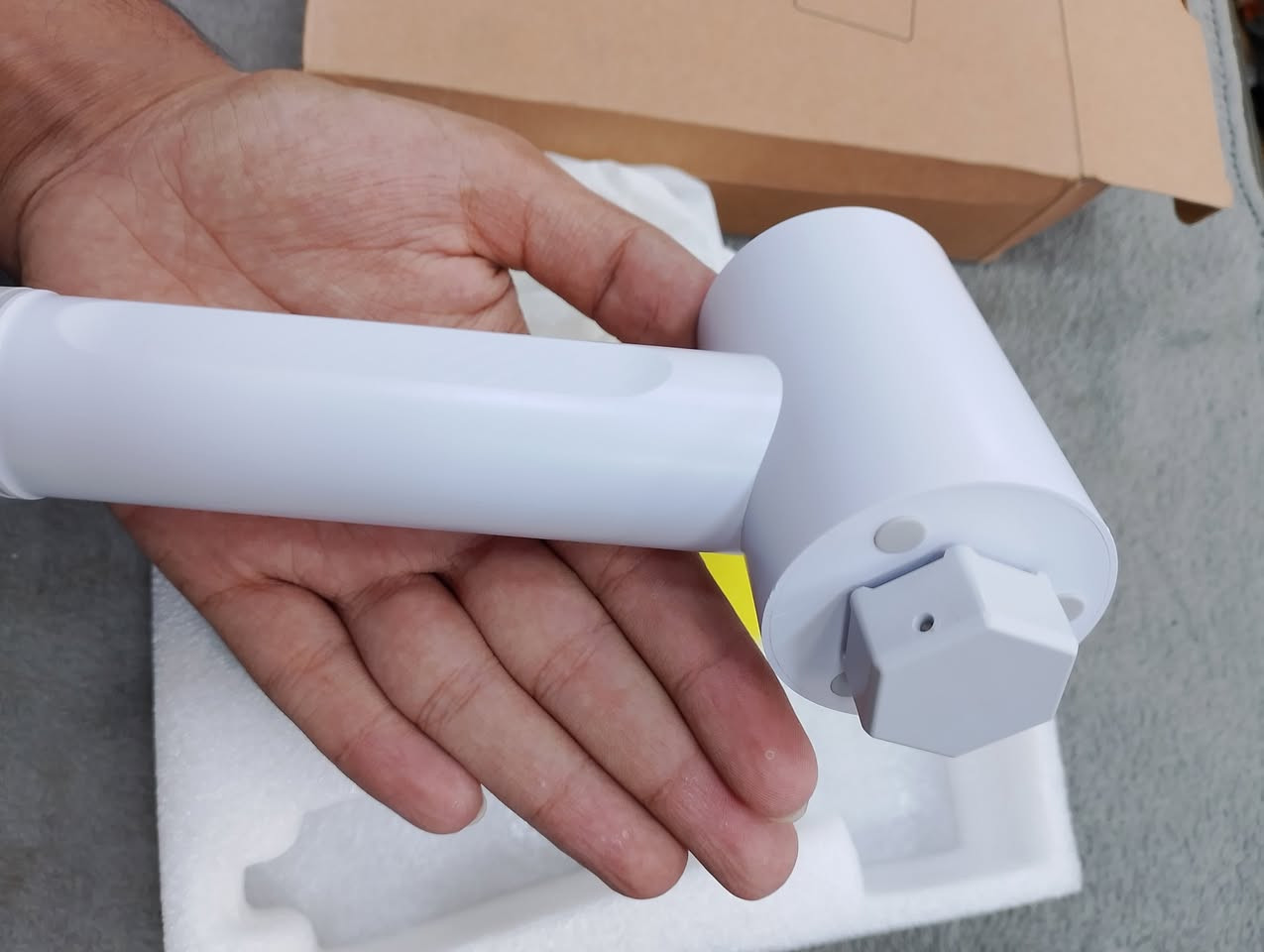 🧹 فرشاة تنظيف 
🔄 رأس فرشاة دوّار للتنظيف
🧼 مناسبة للمغاسل، الأسطح والبقع
🔋 تعمل بالبطارية 
🖐️ تصميم يدوي مريح
بسعر 10 الاف 
يوجد توصيل لجميع المحافظات 🛵 
***********
