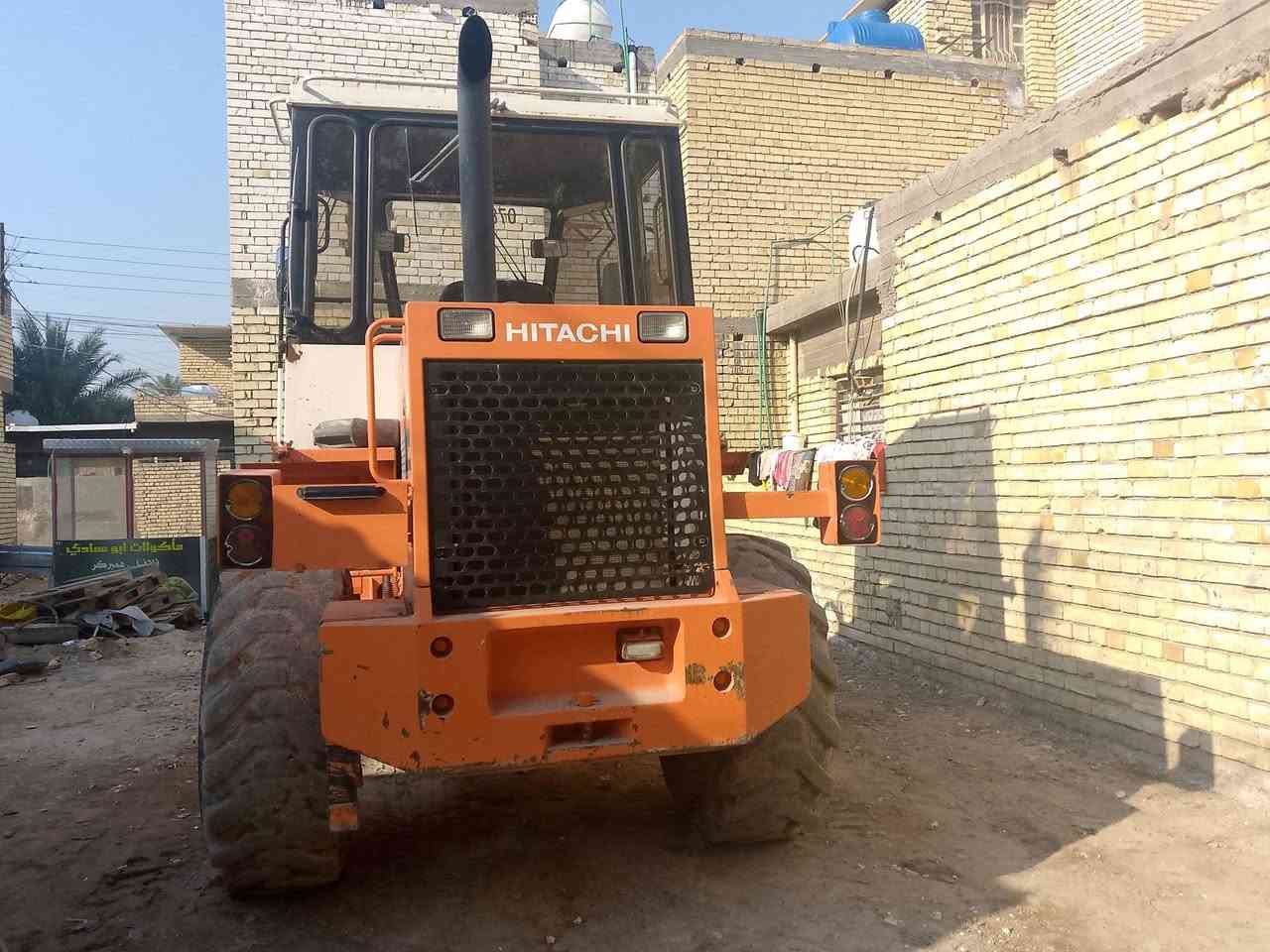*********** شفل هيتاشي للبيع أو مروس ب حفاره تاير رقم نجف
