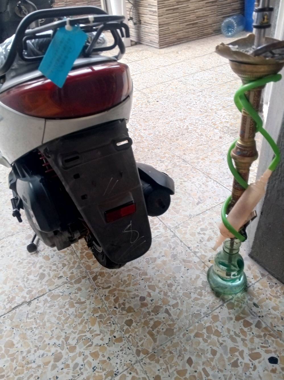 سلام عليكم دراجه بريز البيع خير من الله شلعه و معدل كفرات ختم واحد دراجه جديده