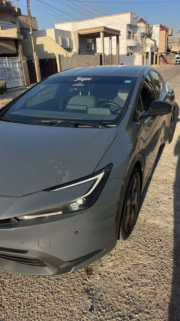 Toyota Prius
تويوتا بريوس 2024LE
اكثر سياره اقتصاديه ماخذه المرتبه الاوله اسال وبحث وراح تشوف 
السياره بيها قطعه تبديل جامرلغ السكن وبيها شويه بارد بصفحة البونيد من جهت نفس الجامرلغ
البلقي مكفول بدون دواخل شاصي مكفول 
مواصفاتها معروفه ابحث ع يوتوب او تيكتوك عن بريوس يطلعلك تقرير كامل بيها هواي مواصفات 
رقم كركوك باسمي تحويل ثاني يوم سنوية جديده رقم جديد صور الحادث بالمنشور مكان السياره كركوك 
سعر 157وبيها مجال حك الجية والمعامله باليرضي الله 

رقم الموبايل 
***********
