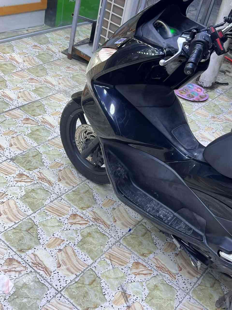 سلام عليكم....
دراجة (PSX)...(جيل الثاني)  
🛵للبيع  
دراجة شلعه معدل كهربائيات كلهه شغاله 
دراجة جديده  بلادية
أي نقص مابيهة
جيب فيتر وتعال افحص
العنوان بغداد حي اور  
 الاستفسار الاتصال على الرقم 📞 ***********
