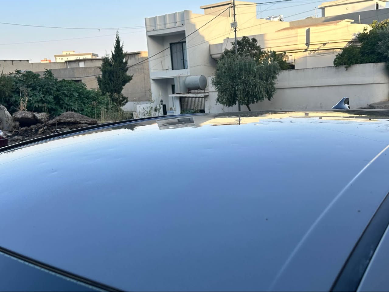 سياره كامري موصفات LE معروفه.  سياره بي سبخه. دعامي بو دعامي سياره شريكه يه.  بس حالوب. سياره ته رزه يه ليداوه.  ارباك سكان و دجبول نه فه بينه.  تني ارباكا برده ي يا فه بي  
گير مكينه برده گزوز. دعامي بو دعامي هه مي شه ريكه يه  
تلفون كوردي ***********
تلفون عربي 4640793 موصل, نينوى
