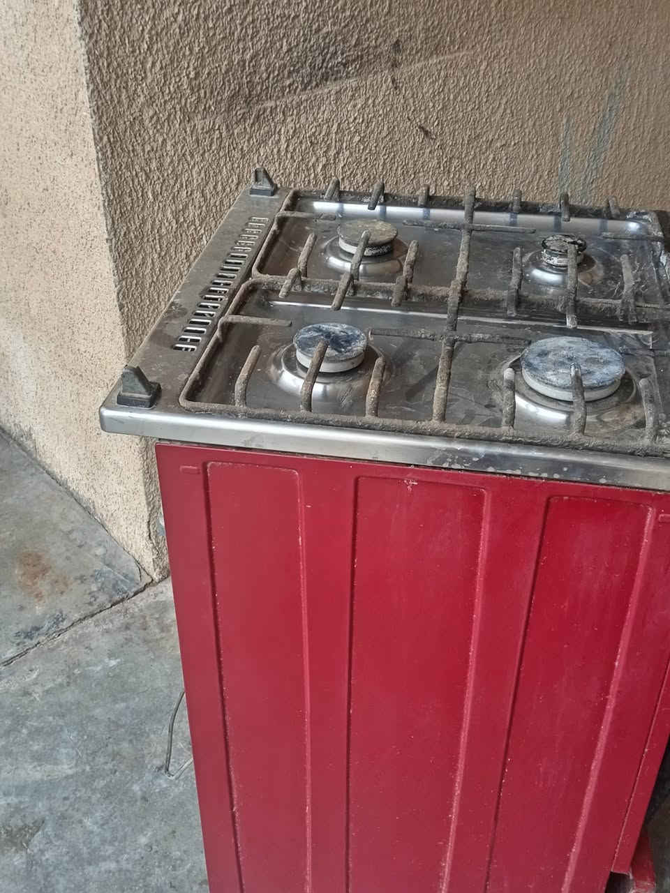 طباخ ٤عين • باب الفرن مكسور • وصوبة نفطية