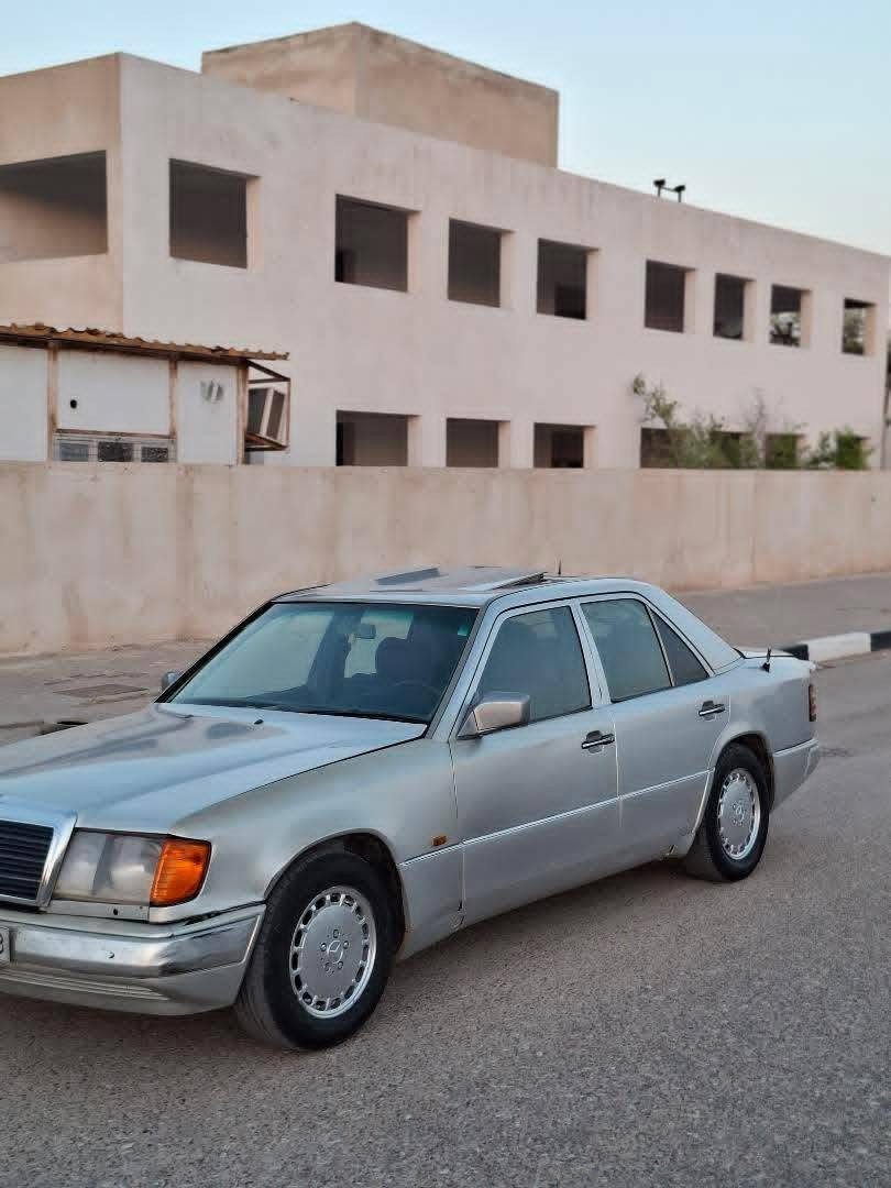 مرسيدس 93 انبار شرط التحويل سنويه لغاية 28 محرك بلاد 300 تبريد شغال ثلج فته شغاله تخم تاير جديد حداده جديده قواعد الدبلات بلاد كهربائيات كله شغاله سياره جاهزه خير من الله السعر 45 ورقه مكاني البصره القرنه ***********
