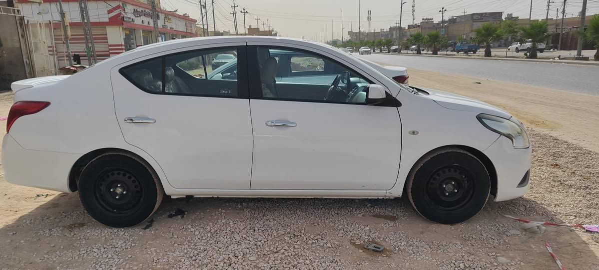 سياره نيسان صني موديل 2022
سياره نضيفه كلش بيه جاملخ وبنيد مبدل فقط دواخل نضيفه تبريد ثلج  سنويته 2027 السعر 92 مكاني نجف الرقم ***********
